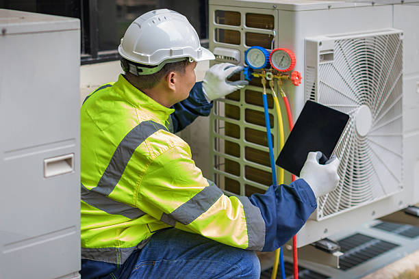 Professional Hvac technician working in Victorville, CA